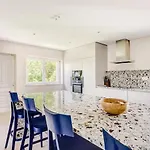 Newly Renovated | By Airnest Villa