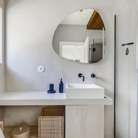 Newly Renovated | By Airnest Villa *