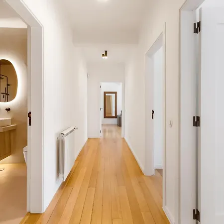 Newly Renovated | By Airnest Villa *