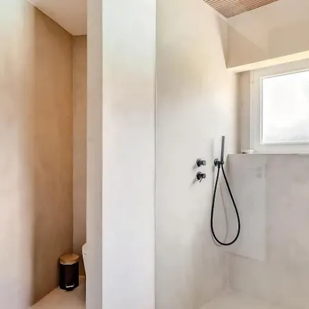 Newly Renovated | By Airnest Villa *