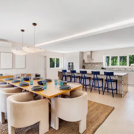 Newly Renovated | By Airnest Villa *